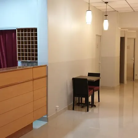 Pax Hotel *